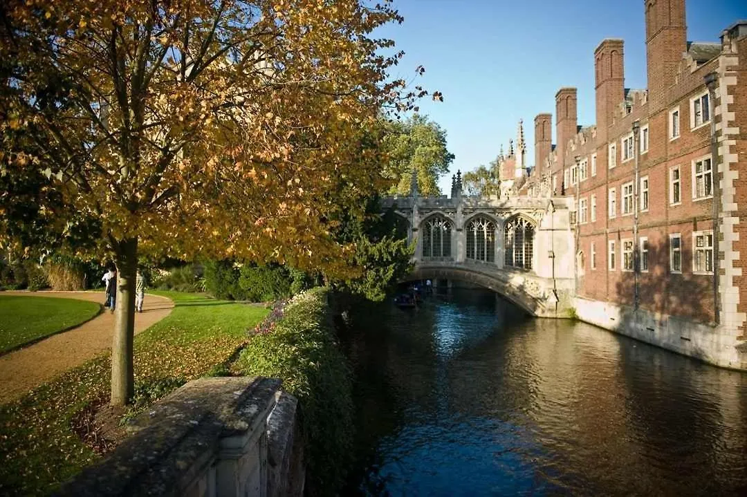 Casa vacanze Spacious 3-Bed Townhouse Florence Villa Near River & City Cambridge