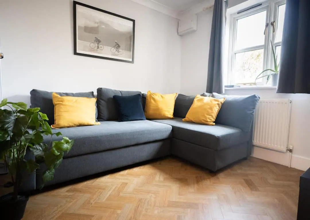 Spacious 3-Bed Townhouse Florence Villa Near River & City Cambridge Casa vacanze