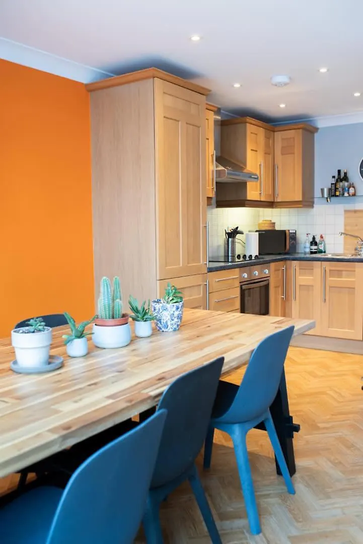 Spacious 3-Bed Townhouse Florence Villa Near River & City Cambridge Regno Unito